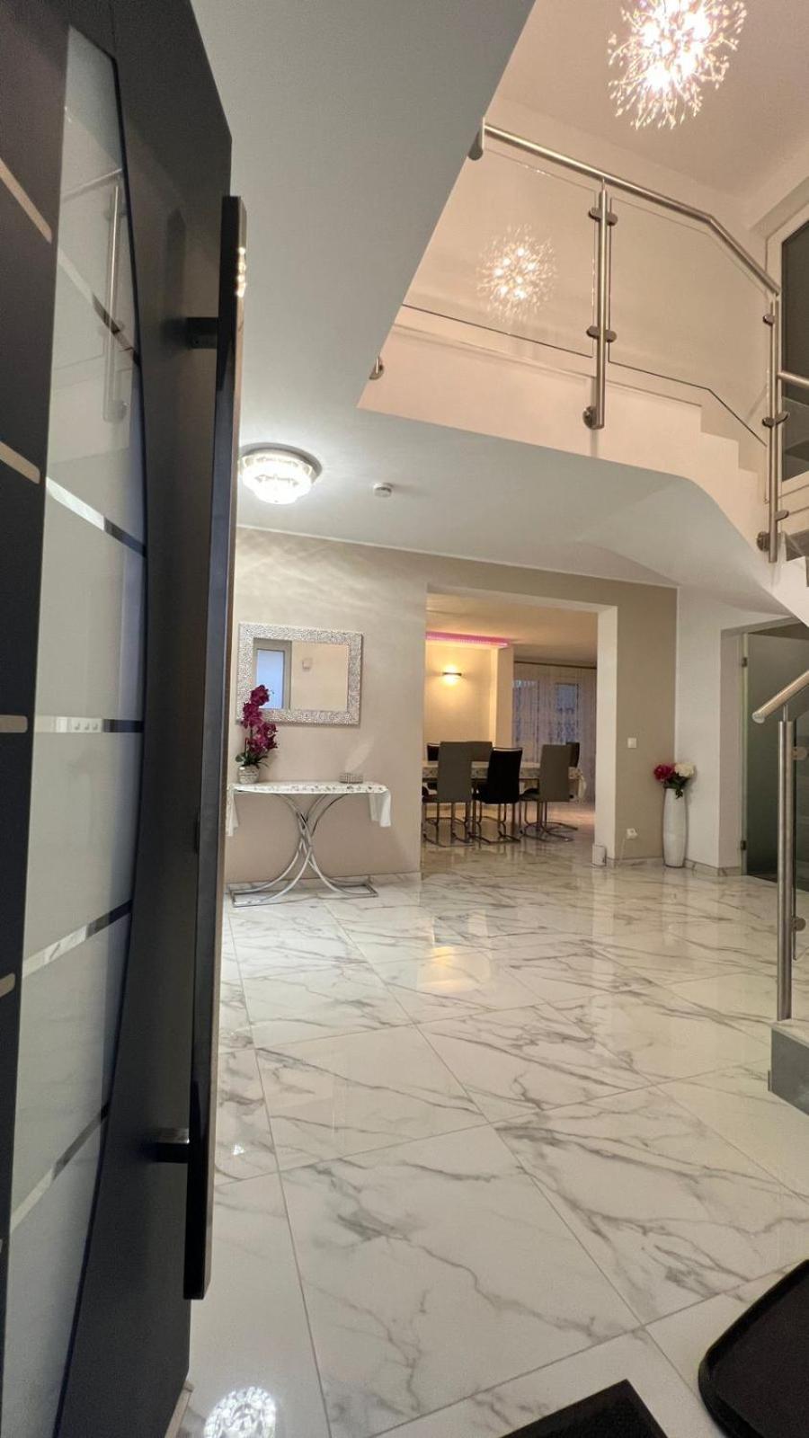 Guesthouse Парндорф Екстер'єр фото